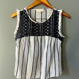 LOVE STITCH Embroidered  Blue and WhiteSleeveless Top Women's Small